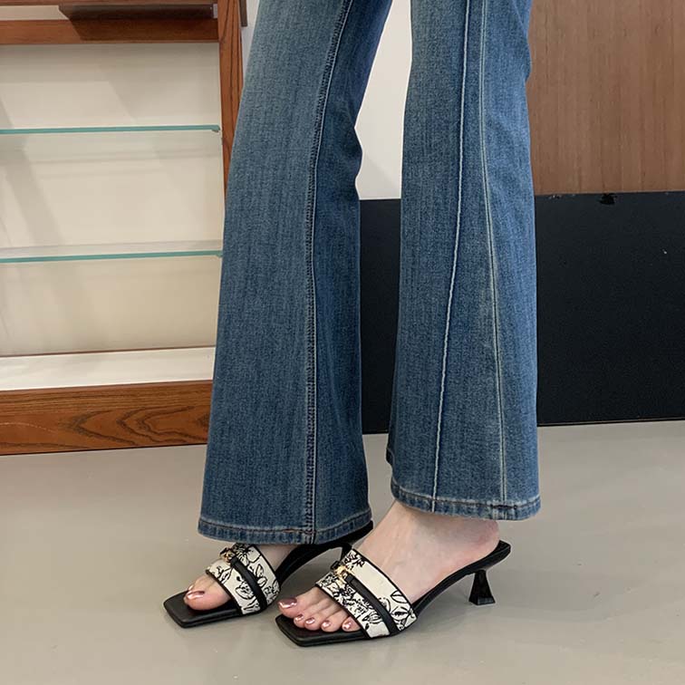 1777012309790_uWpdsw.jpg New Chinese Style Square Toe Slippers for Women Summer Open Toe Low Heel Comfortable Fashion Sandals