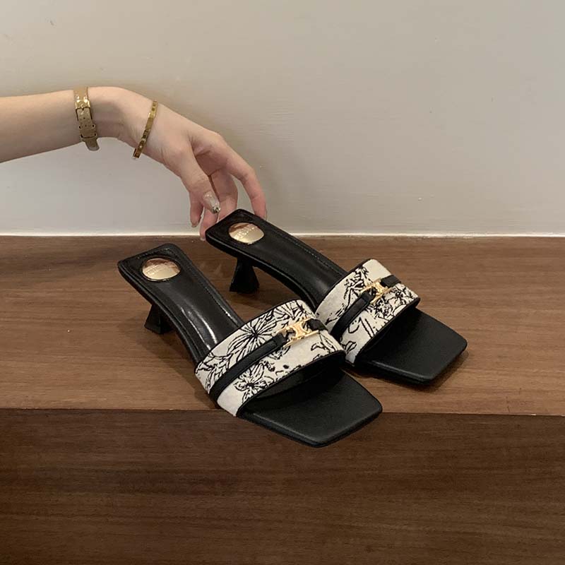 1777012320294_e9ANF4.jpg New Chinese Style Square Toe Slippers for Women Summer Open Toe Low Heel Comfortable Fashion Sandals