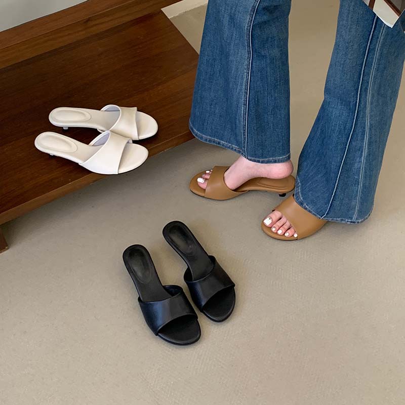 1780037599907_S127qQ.jpg French Round Toe Kitten Heel Slip-On Open Toe Sandals for Women Summer Fashion Sheepskin Low Heel Flat Sandals