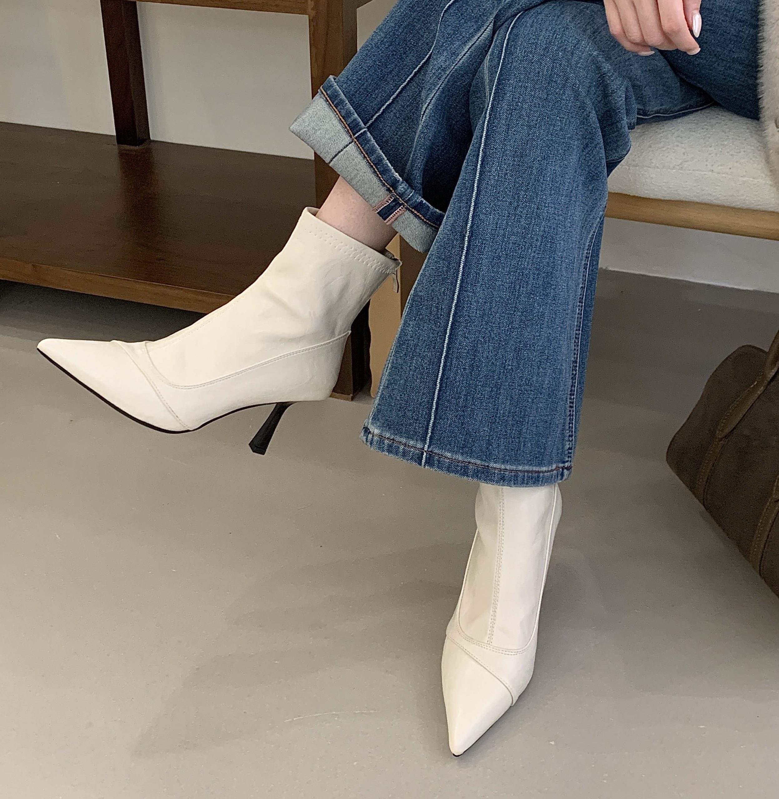1782453868508_bo7AwK.jpg Korean Style Soft Leather Slim Fit Pointed Toe Women's Short Boots High Heel Fashion Boots Back Zipper French Style Slim Women's Ankle Boots